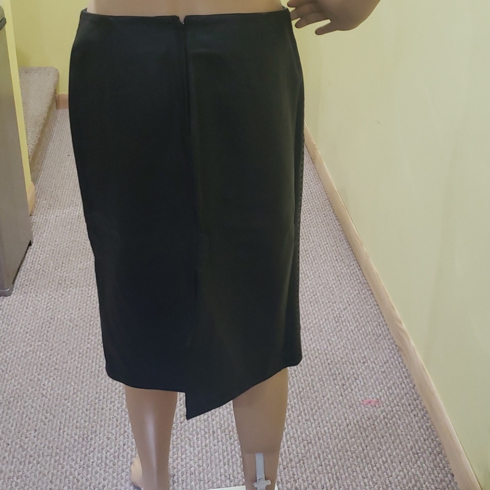 I.N.C  black size 8 leather skirt